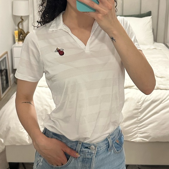 Antigua Women's Miami Heat Short Sleeve Polo Shirt, Size S - Picture 1 of 9
